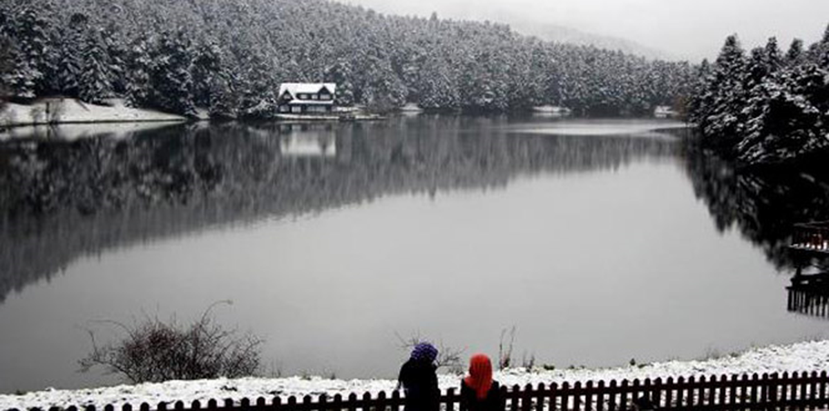 Gölcük\'te Eşsiz Kar Manzarası