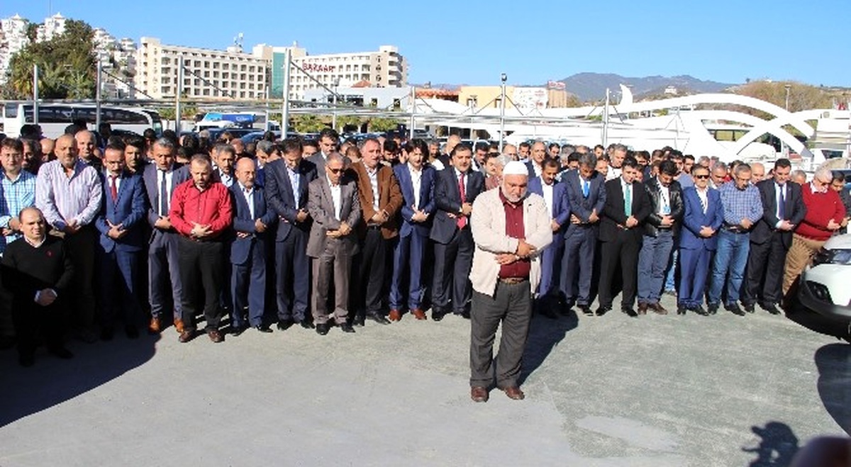 Halep\'te Hayatını Kaybedenler İçin Alanya\'da Gıyabi Cenaze Namazı Kılındı