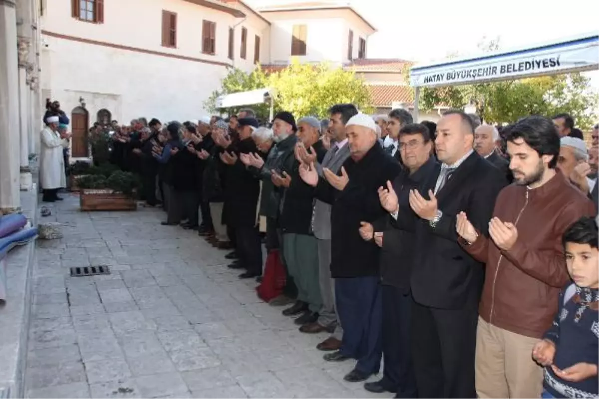 Halep\'teki Saldırılar Protesto Edildi