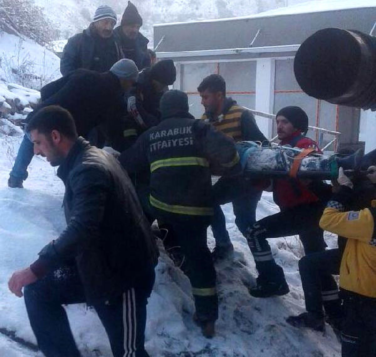 İnşaattan Düşen İşçi, Hastanede Yaşam Mücadelesini Kaybetti