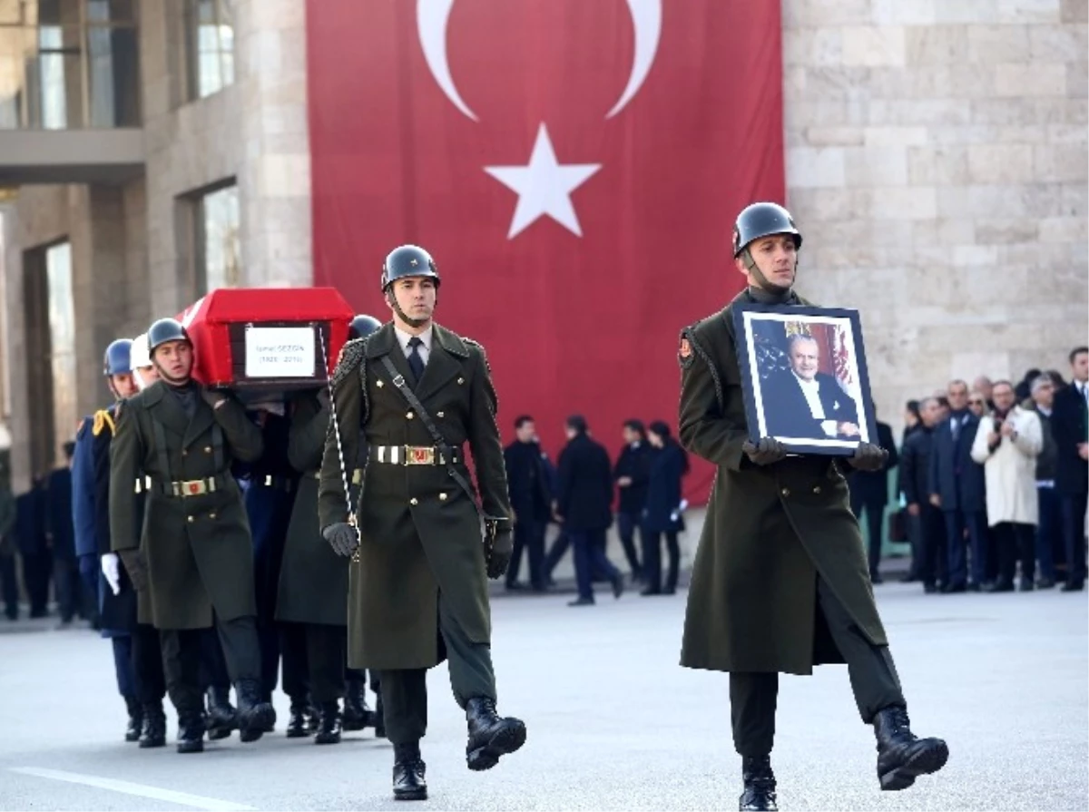 İsmet Sezgin İçin Meclis\'te Resmi Tören Düzenlendi