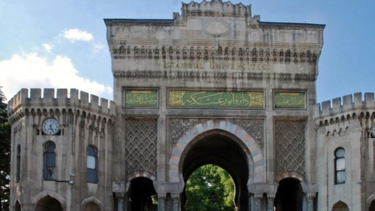 İstanbul Üniversitesi\'nde Fetö Operasyonu