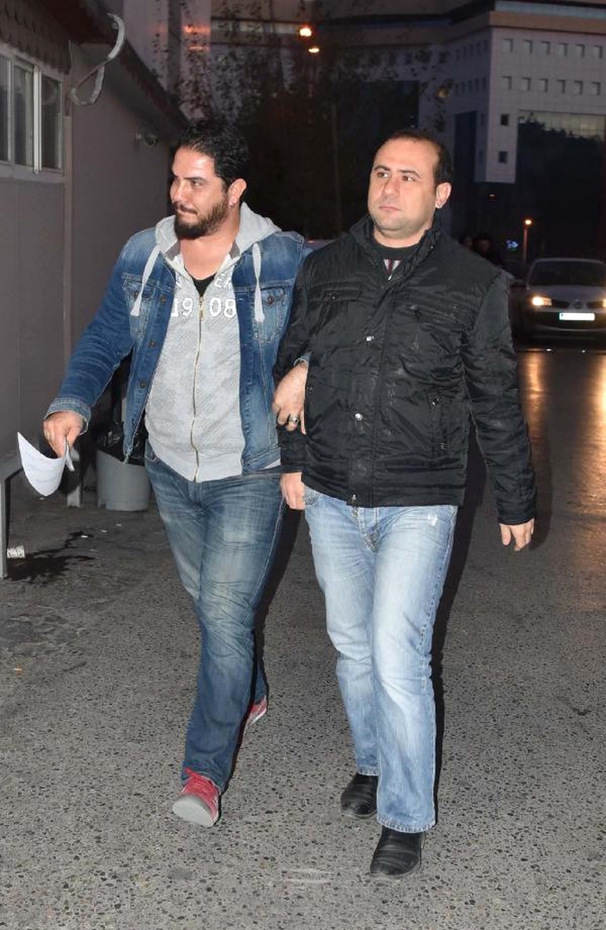 İzmir\'de Fetö Operasyonu; Gözaltı Listesinde İşadamları Var