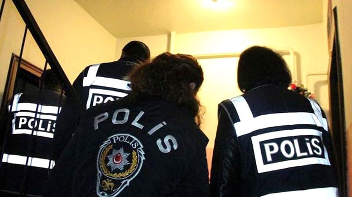 İzmir\'de Fetö/pdy Soruşturması
