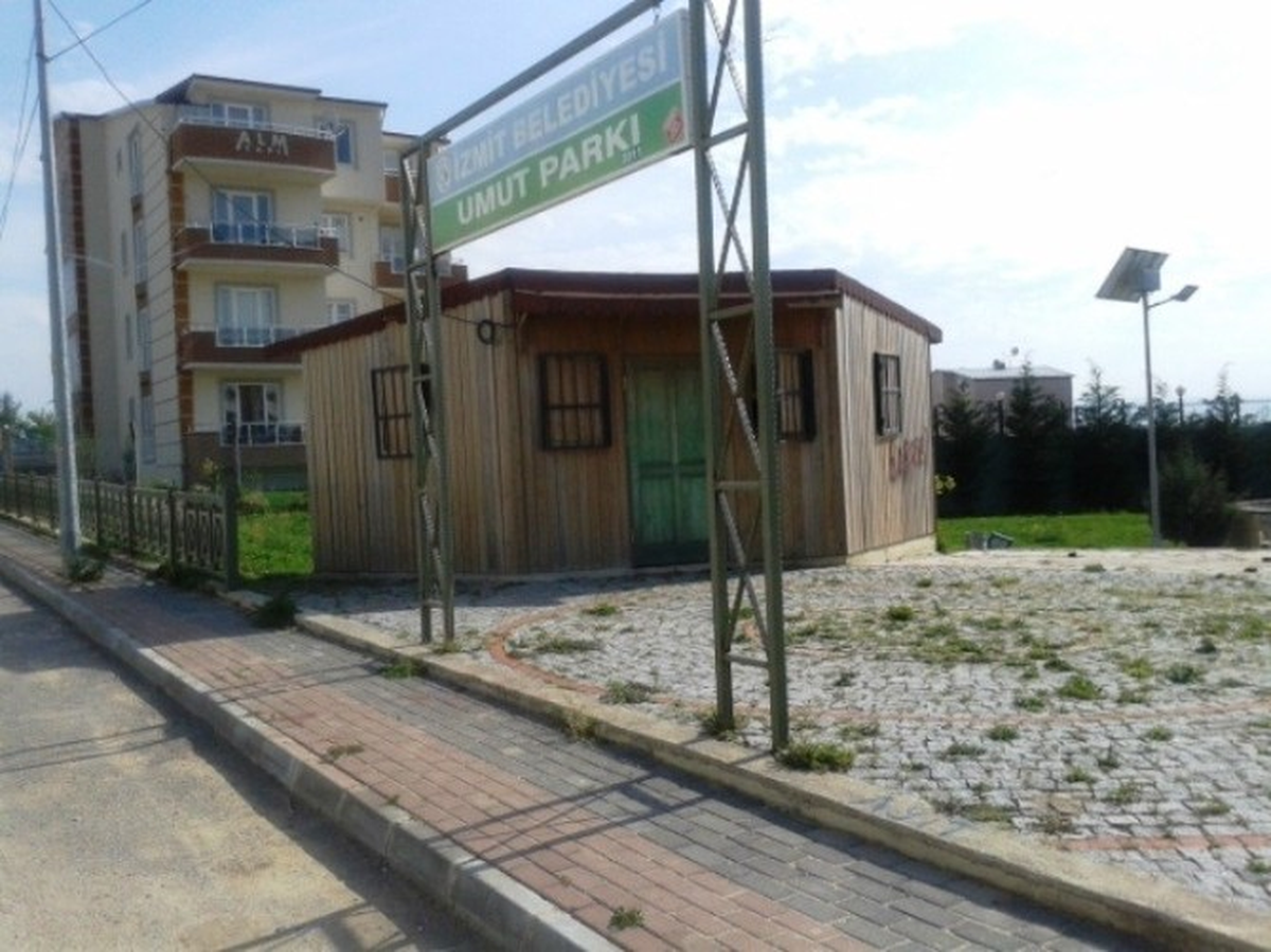 İzmit Belediyesi\'nden Kiralık Büfe-çay Bahçesi