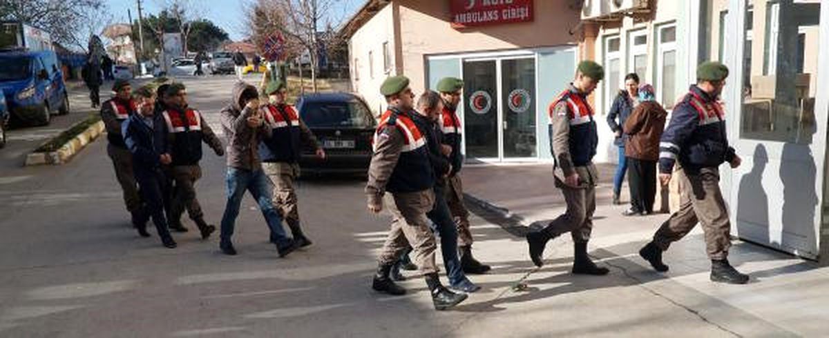 Jandarmadan Göçmen Kaçakçılarına Operasyon: 3 Tutuklama