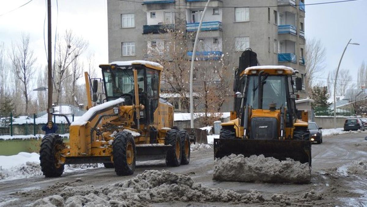 Karabük\'te Kar Temizleme Çalışmaları
