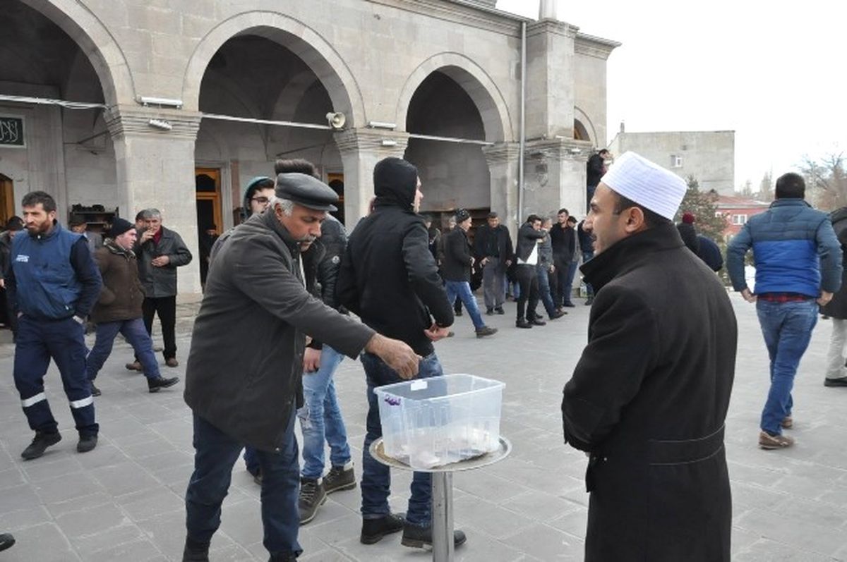 Kars\'ta Halep\'te Katledilenler İçin Gıyabi Cenaze Namazı Kılındı
