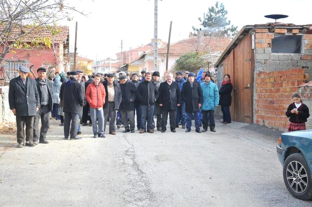 Mahalle Sakinlerinden Baz İstasyonu Tepkisi