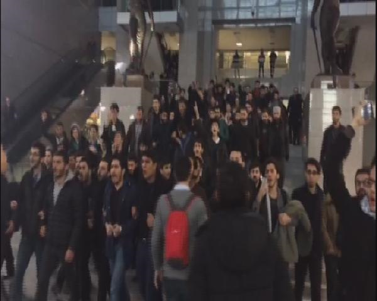 Mavi Marmara Davasında Tekbir Getirerek Salonu Terk Ettiler