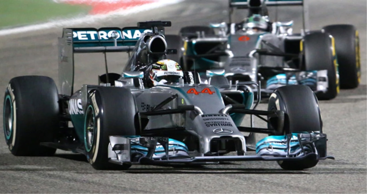 Mercedes, Nico Rosberg\'in Yerine Geçecek Pilot İçin İş İlanı Verdi