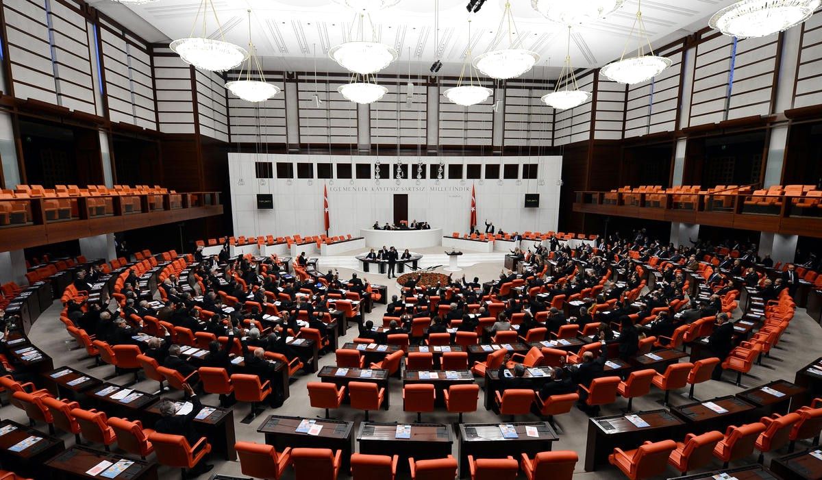 Milletvekillerine Dizüstü Bilgisayar Dağıtıldı