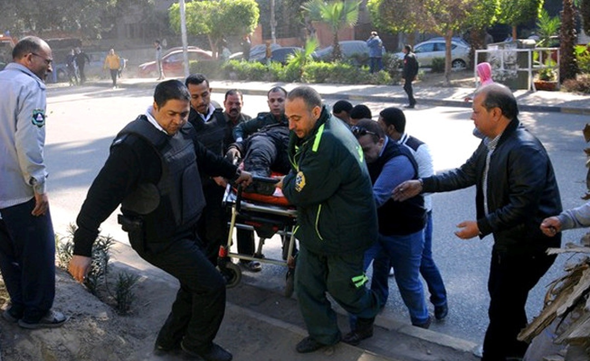 Mısır\'da Emniyet Noktasına Bombalı Saldırı: 6 Ölü