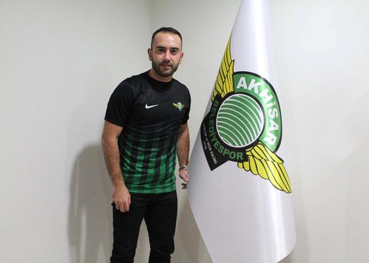Olcan Adın\'ın Para Yerine Futbol Aşkı