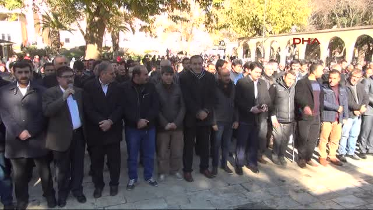 Şanlıurfa Halep\'te Ölenler Için Şanlıurfa\'da Gıyabi Cenaze