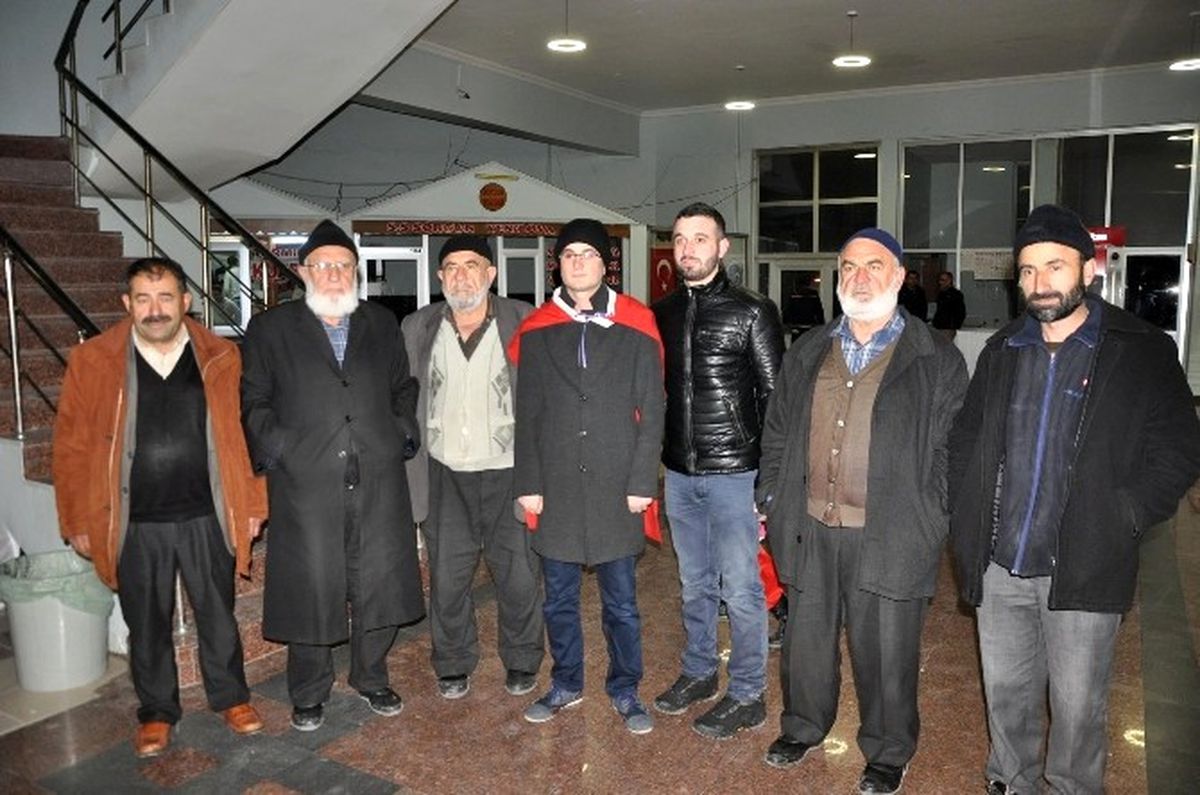 Sorgun\'da Kınalı Kuzular Kışlaya Uğurlandı