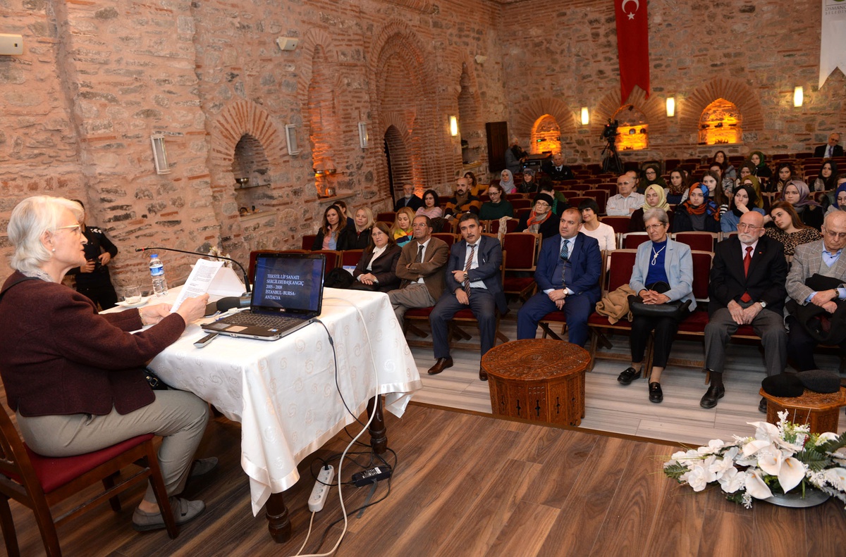 Tarih ve Kültür Konferansında Bursa İpeği ve Tekstil Konuşuldu