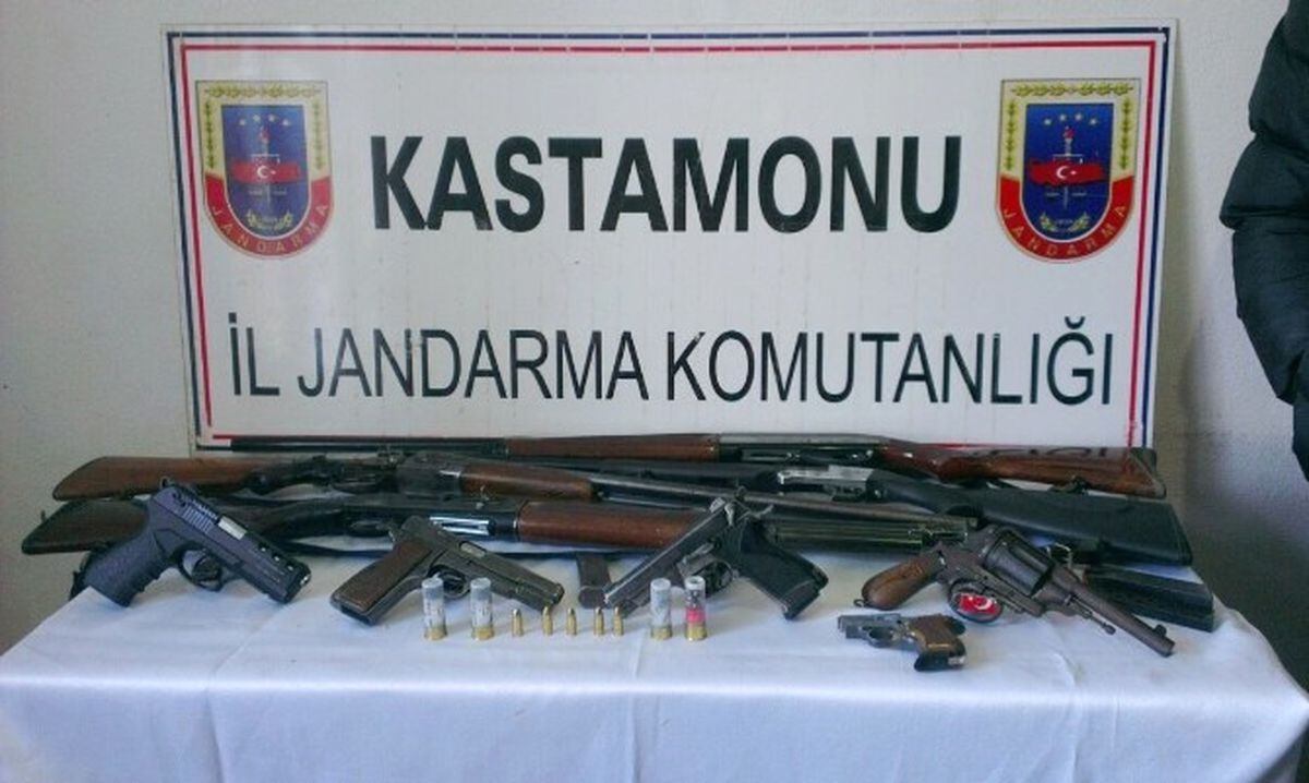 Taşköprü\'de Şafak Operasyonu: 5 Gözaltı