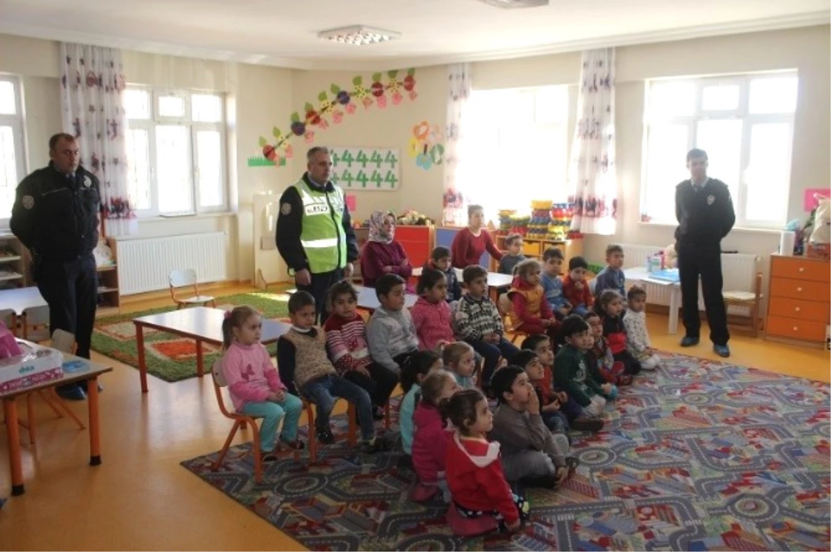 Yavuzeli İlçe Emniyet Amirliği Trafik Semineri Verdi