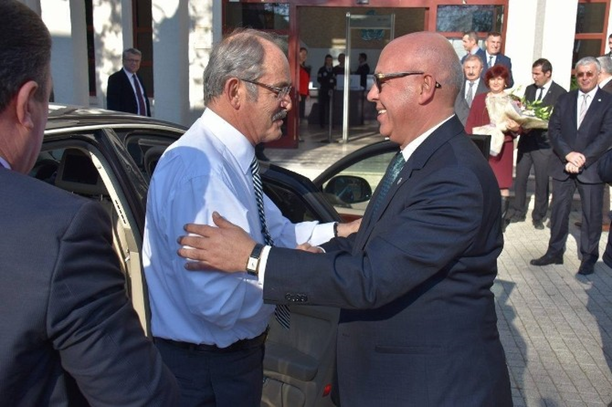 Yılmaz Büyükerşen Süleymanpaşa\'da