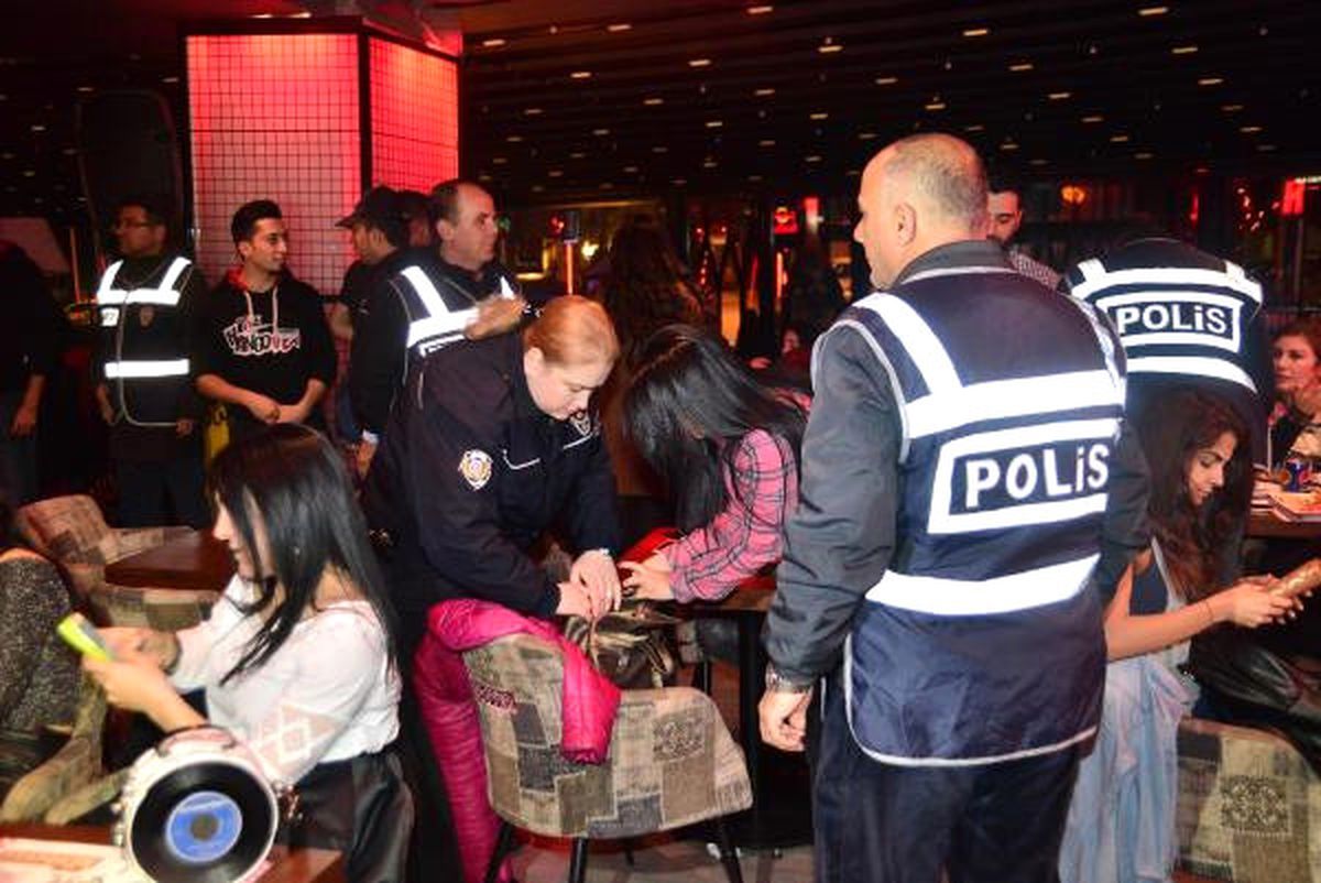 Adana\'da 2 Bin Polis ile \'Huzur\' Uygulaması
