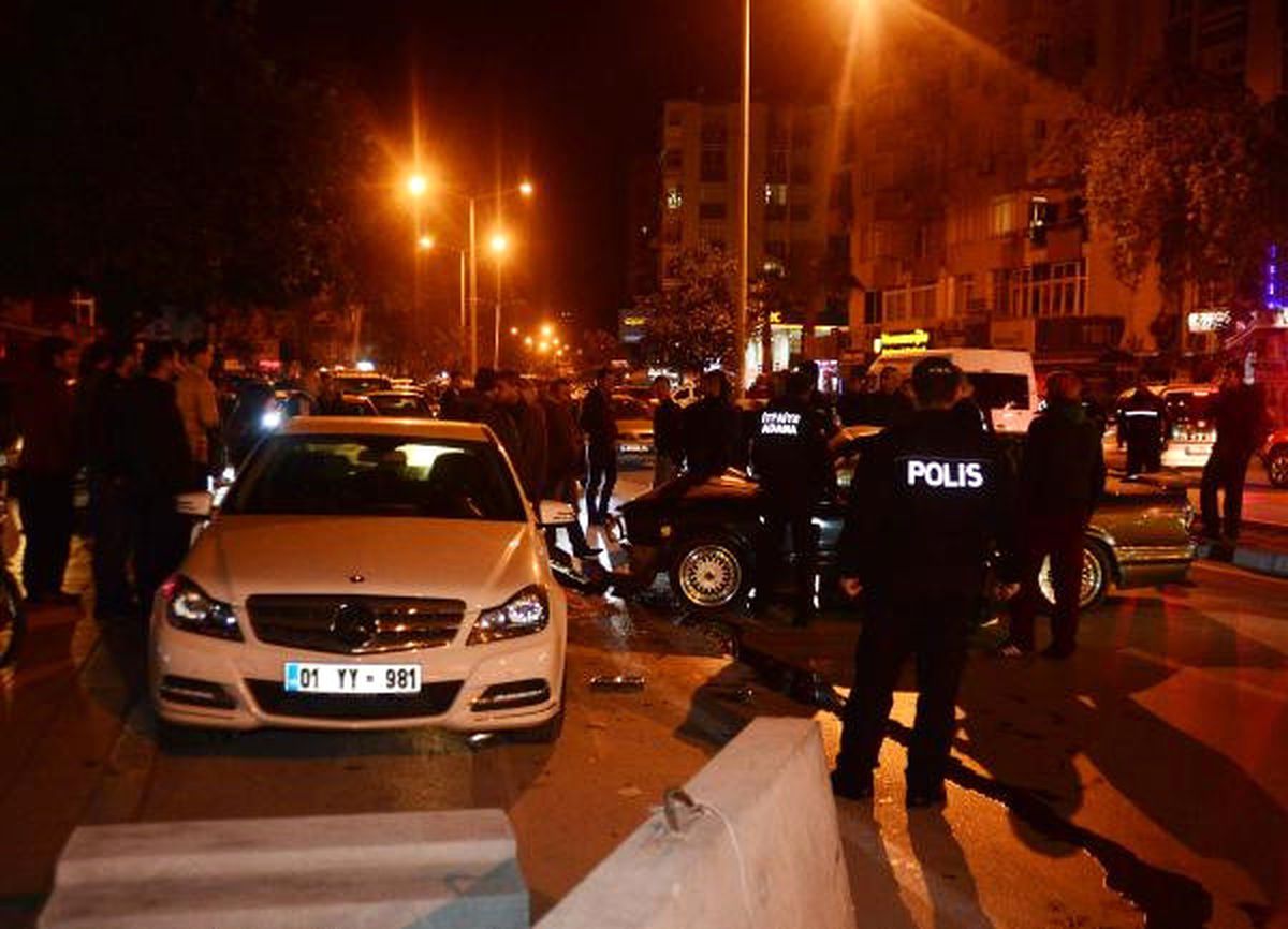 Adana\'da Trafik Kazısı: 1 Yaralı