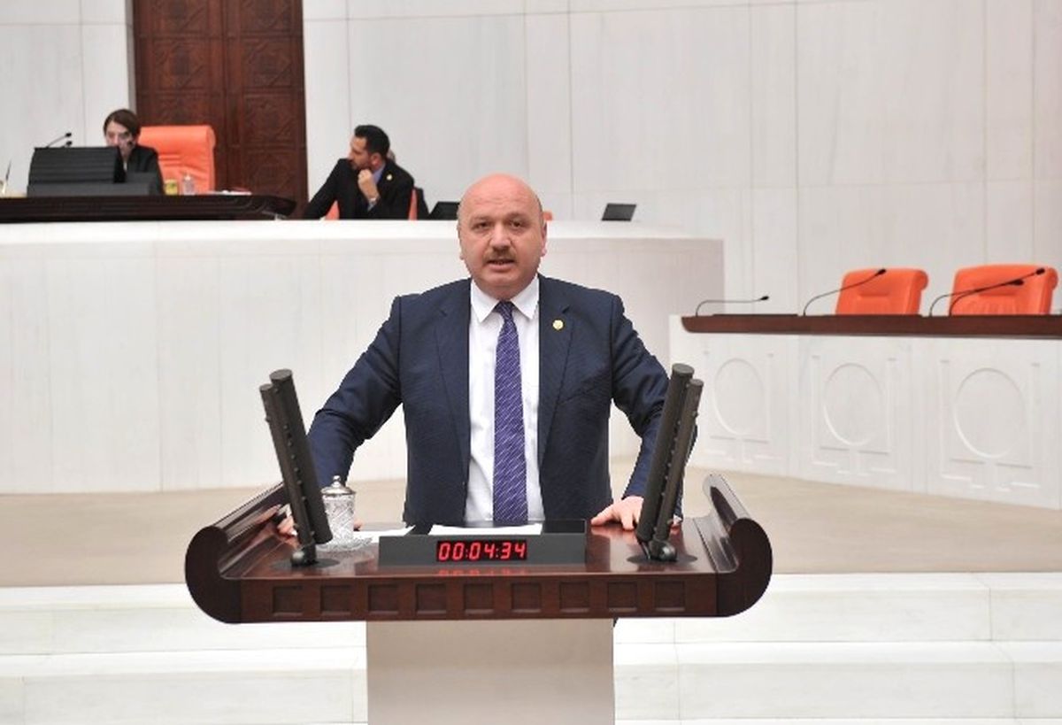Ak Partili Gündoğdu: "Kimilerinde Erdoğan Kompleksi Var"