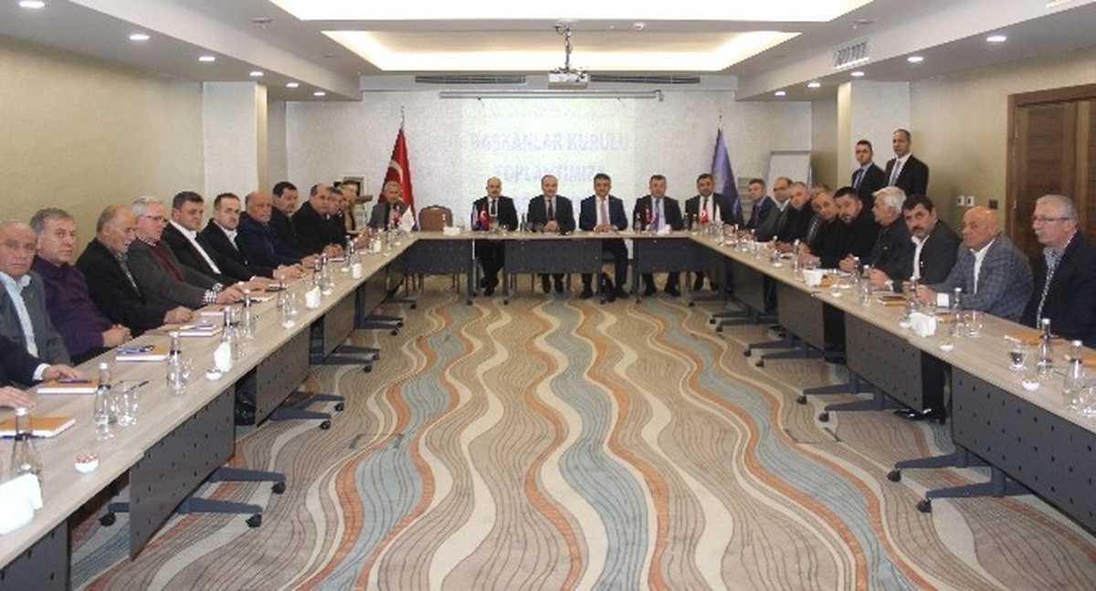 Bakan Özlü: "Dünyadaki Gelişmeler Bizi Etkiledi"