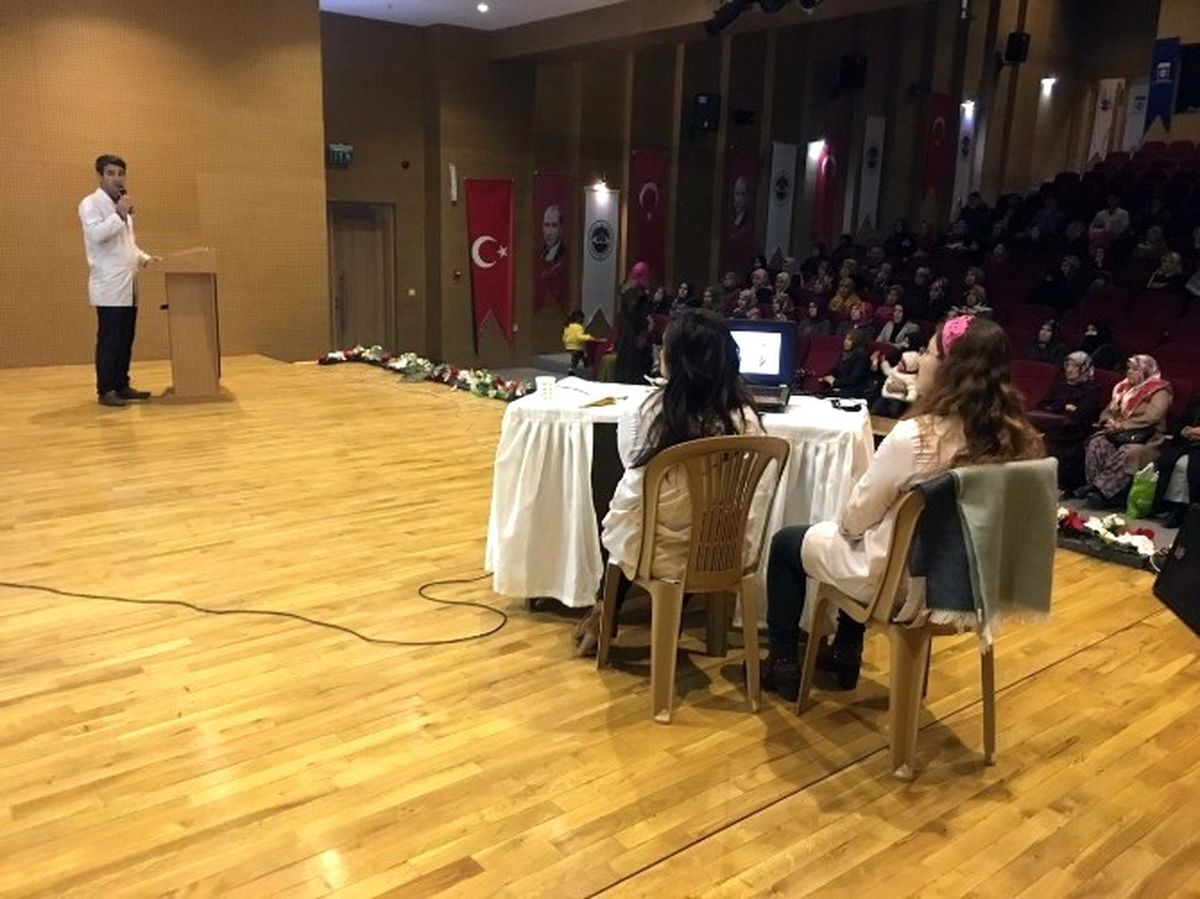 Bilgievlerinde Binlerce Aile ve Öğrenciye Değerler Eğitim Veriliyor