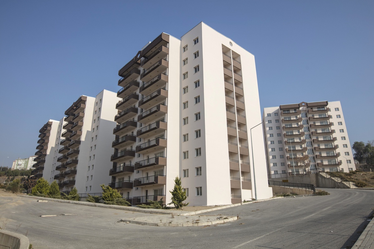 Buca konutları yeni sahiplerini bekliyor