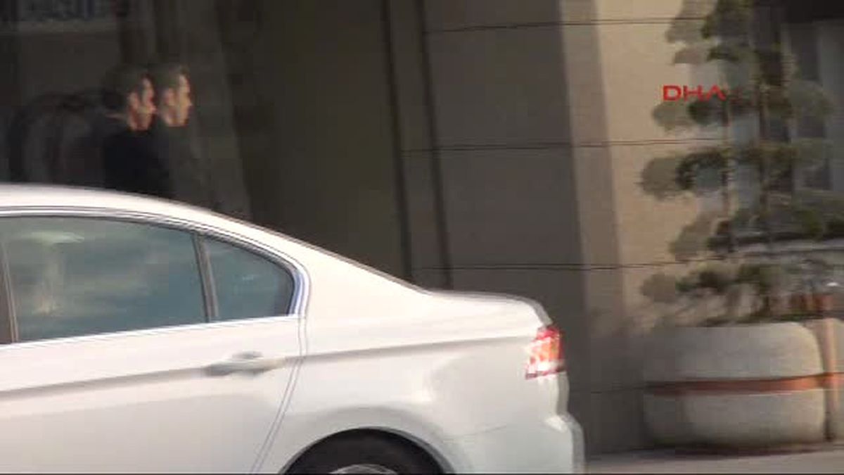 Darbe Komisyonu, Istanbul Emniyet Müdürlüğü\'nü Ziyaret Etti
