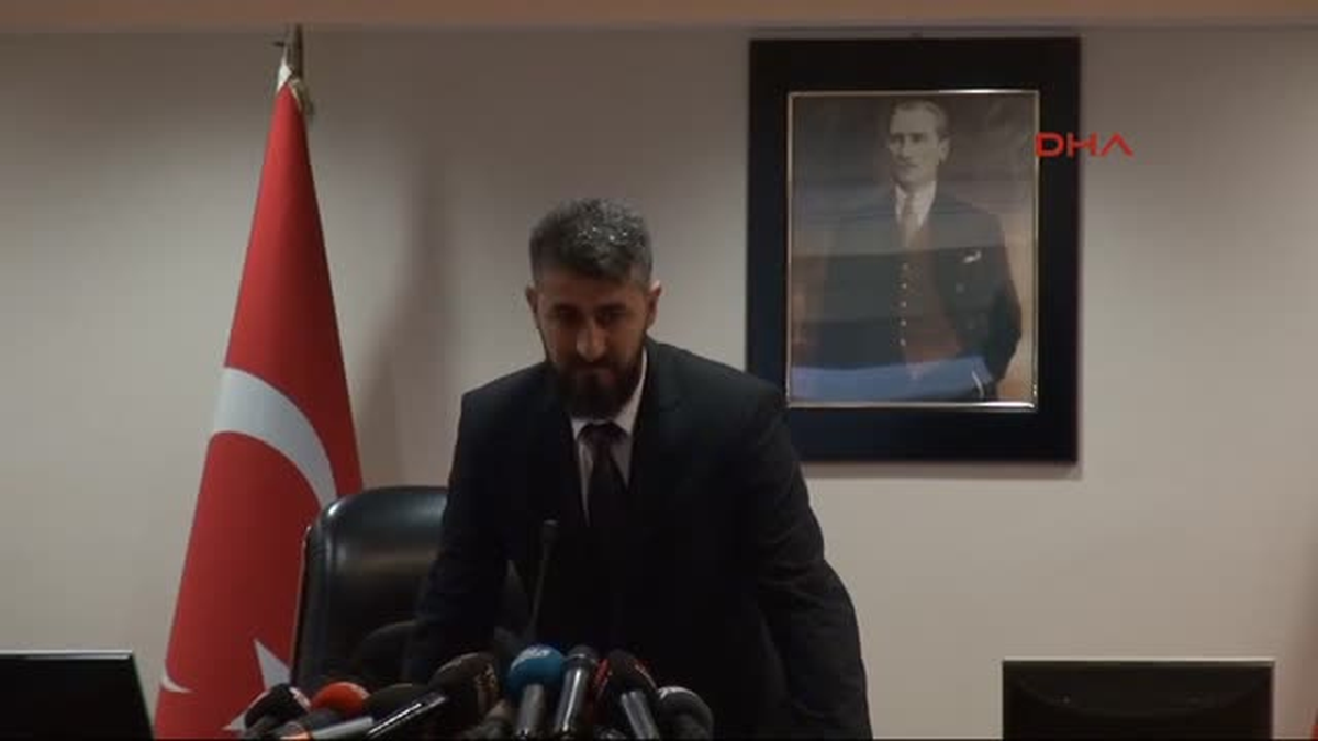 Darbe Komisyonu, Istanbul Emniyet Müdürlüğü\'nü Ziyaret Etti
