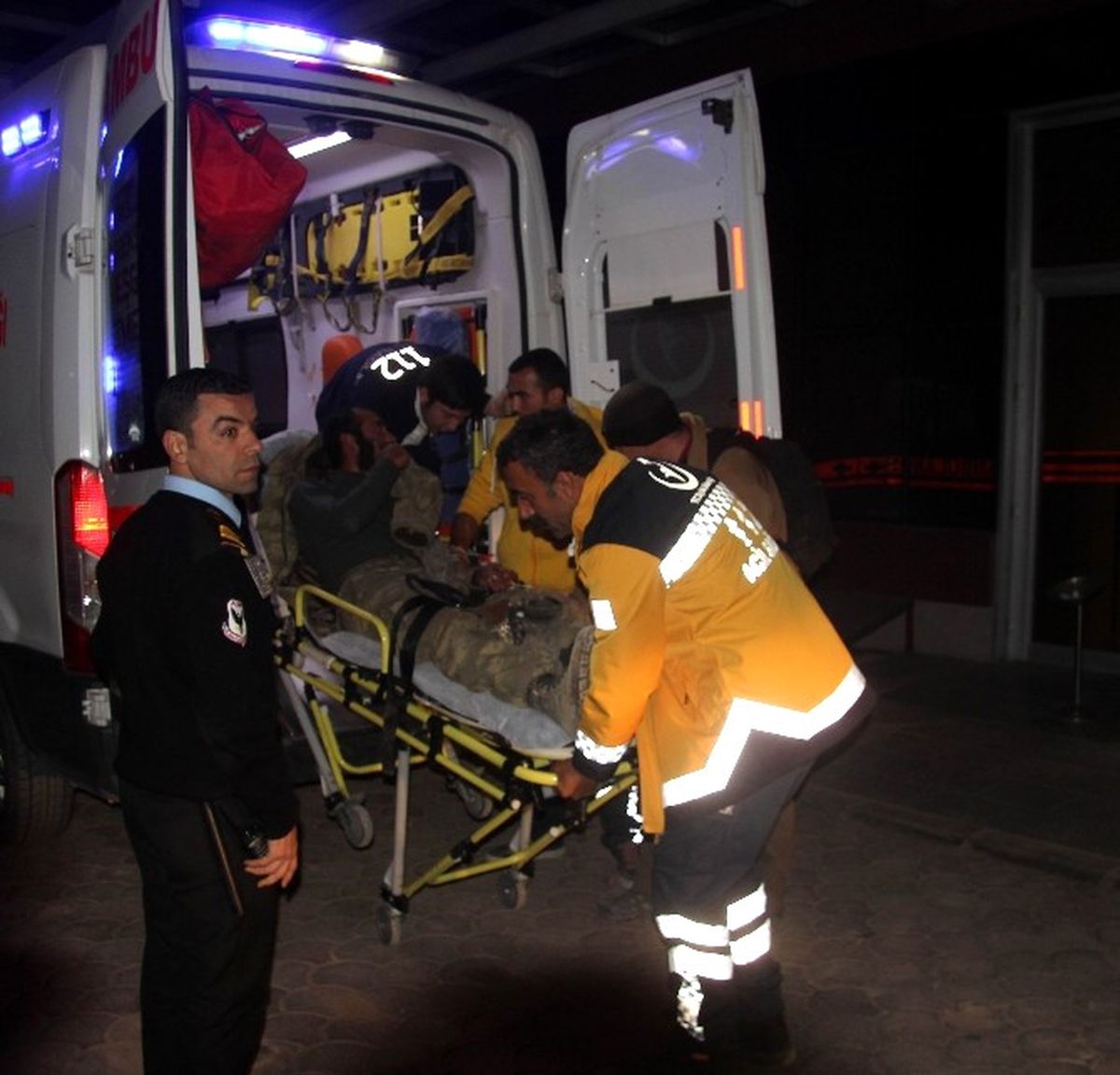El Bab Operasyonunda Yaralanan 2 Asker Türkiye\'ye Getirildi