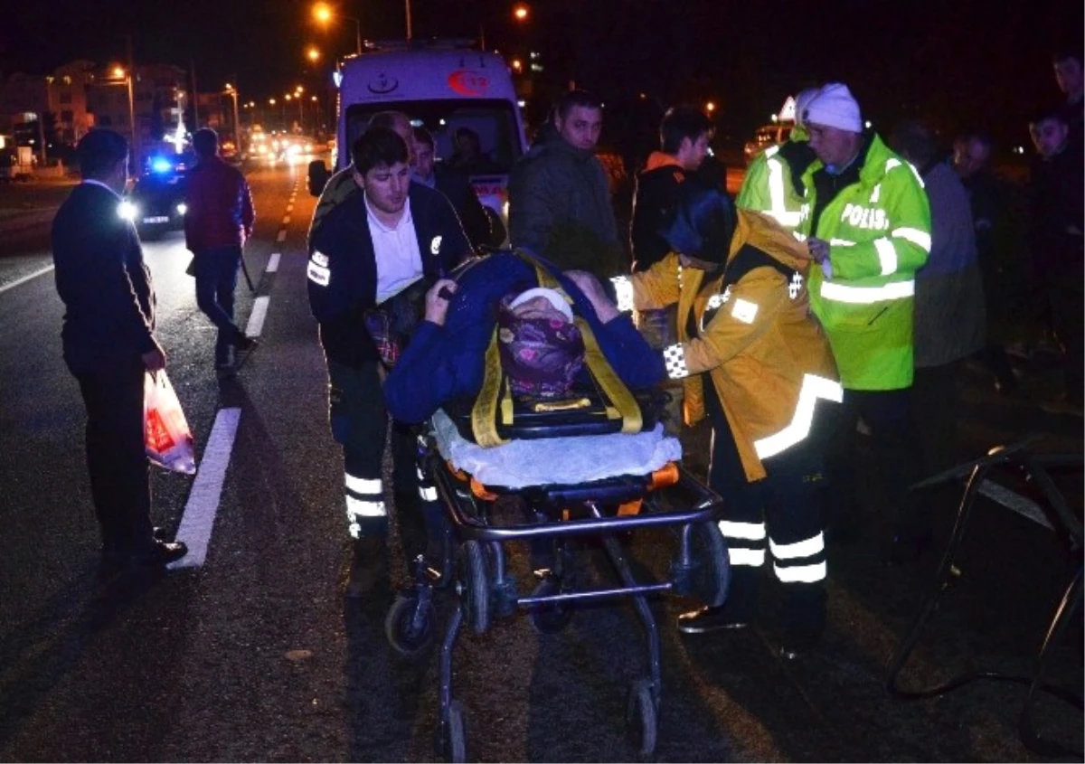 Fatsa\'da Trafik Kazaları: 4 Yaralı