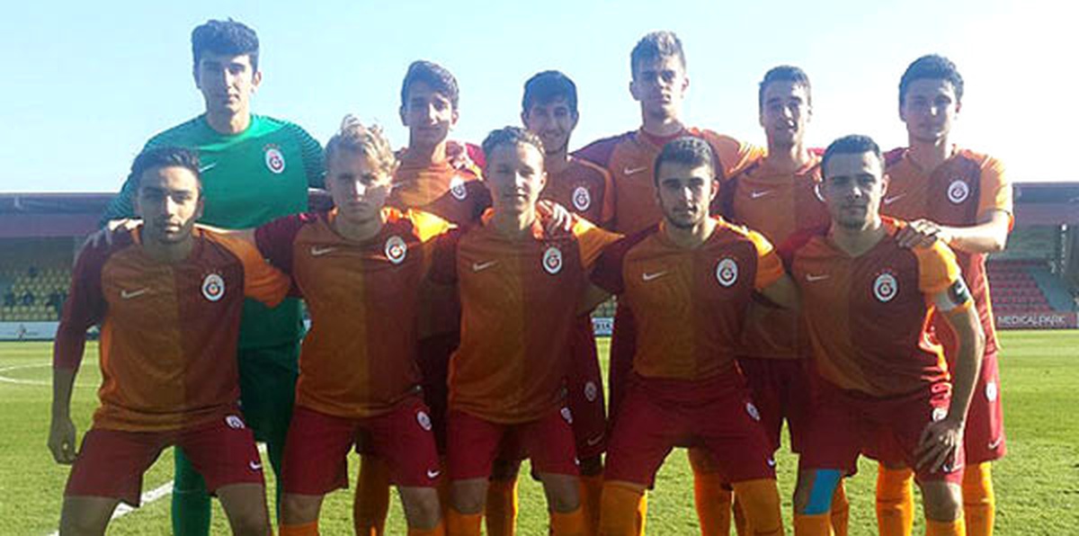 Galatasaray\'ın Gençlerinden Örnek Davranış