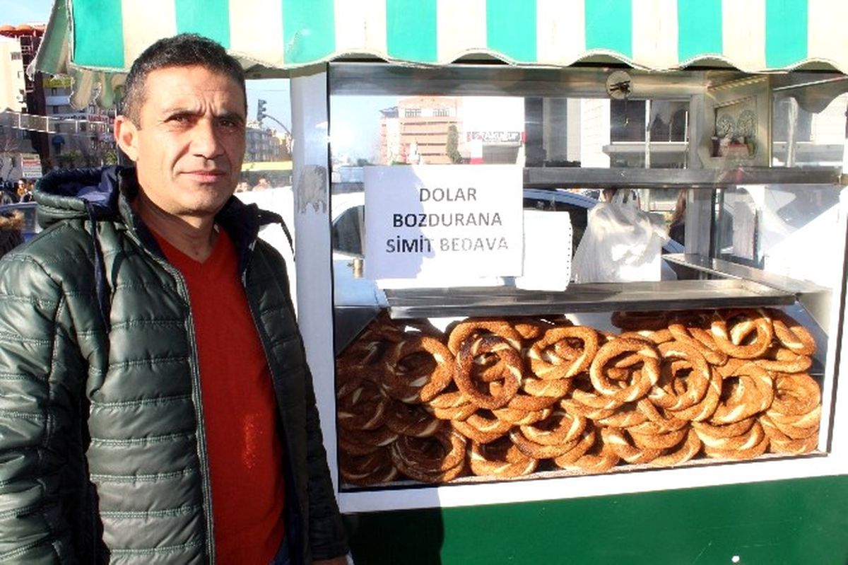 Gaziden Dolar Bozdurana Simit Bedava