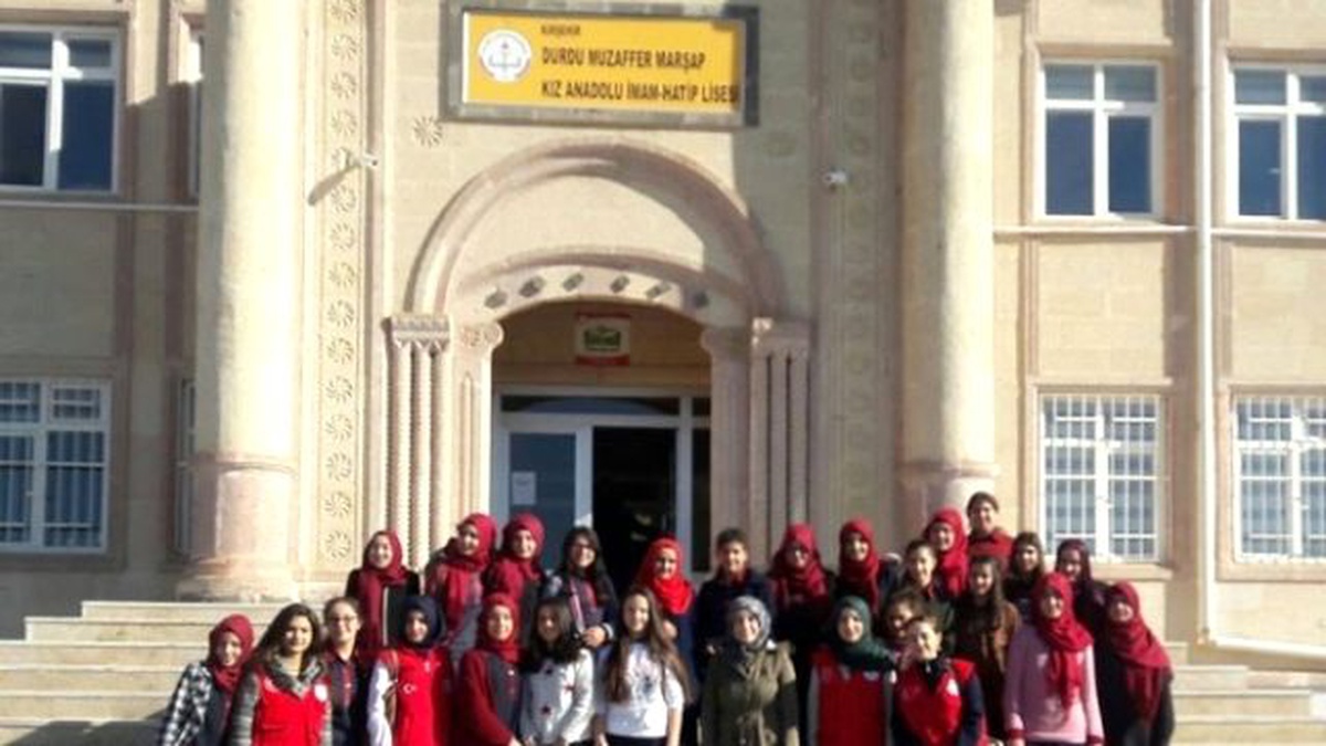 Gençlerden Mevlana Haftası Anması