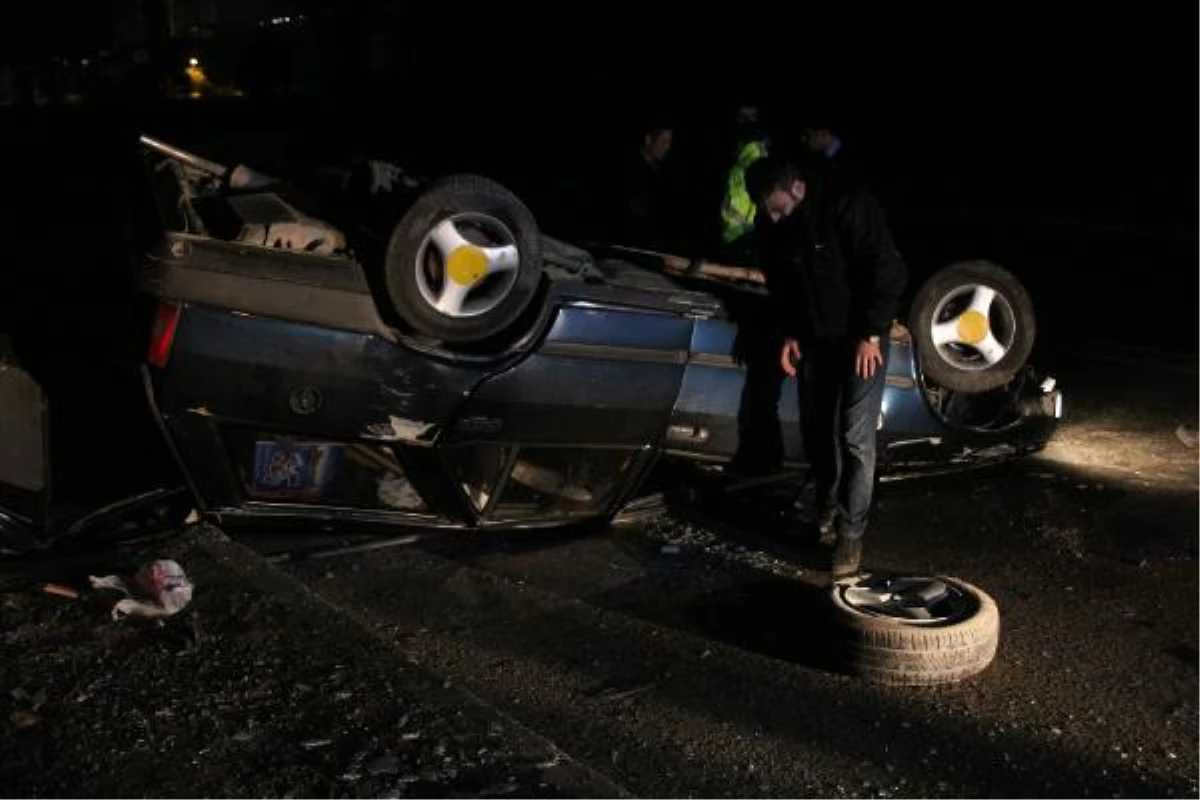 Kağıthane\'de Trafik Kazası: 1\'i Ağır 3 Yaralı