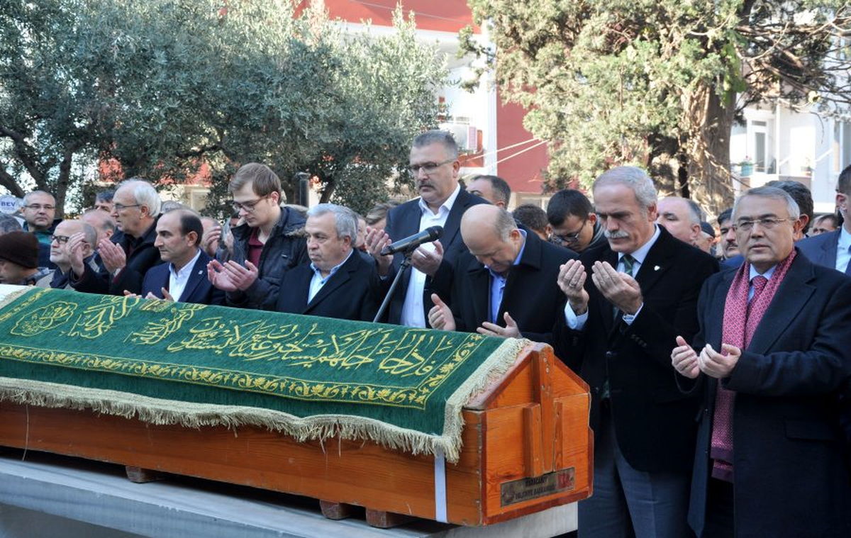Karacabey Belediye Başkanı Özkan\'ın Acı Günü