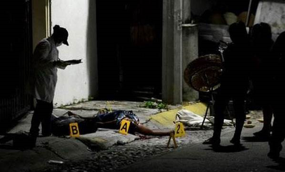 Meksika\'da 3\'ü Polis 4 Kişinin Yakılmış Cesetleri Bulundu