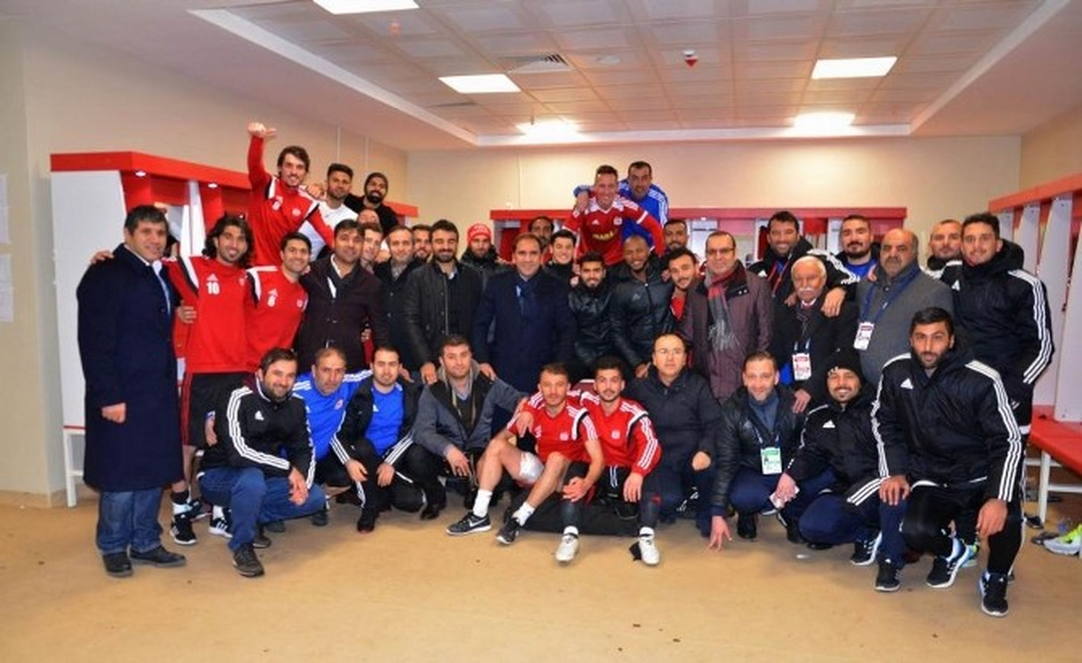 Sivasspor\'da, Göztepe Galibiyeti Sevinci