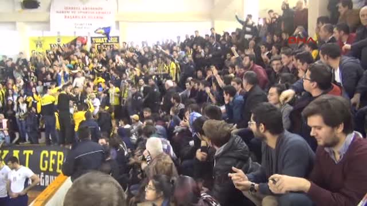 Tokat\'ta Voleybol Maçında Olay