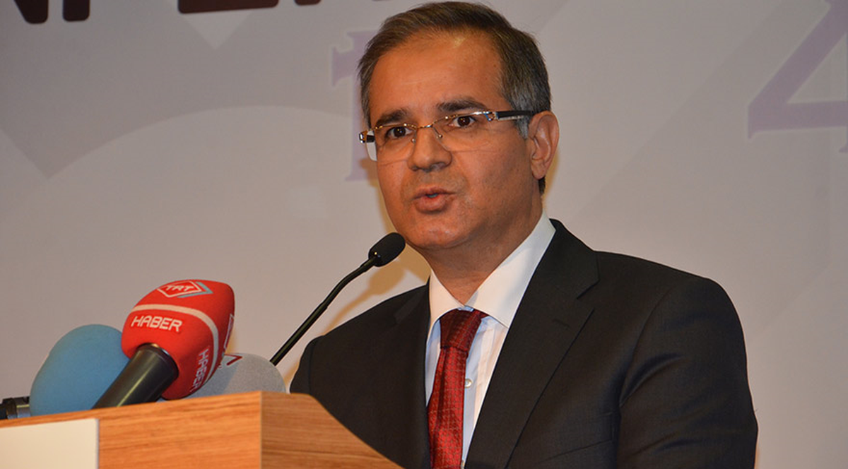 Vali Tapsız\'dan "Fetö ile Bağlantı" İddialarına Yalanlama