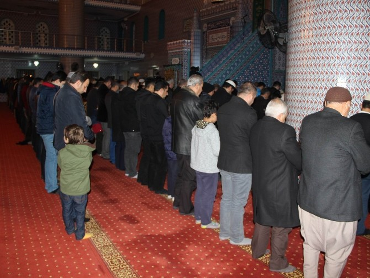 Diyarbakır\'da Mevlid Kandili Düzenlenen Programla Kutlandı