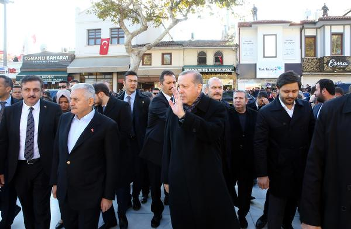 Erdoğan ve Yıldırım Eyüp Sultan Cami\'nde Namaz Kıldı