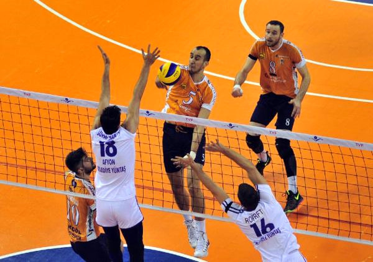 İnegöl Belediyespor- Afyon Belediye Yüntaş: 3-0