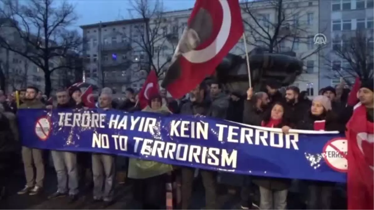 Istanbul\'daki Terör Saldırısına Tepkiler - Almanya\'da Protesto Gösterisi Düzenlendi