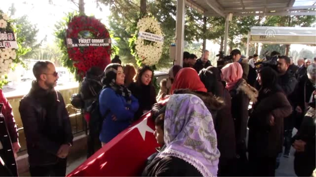 Istanbul\'daki Terör Saldırısının Şehitleri Uğurlanıyor