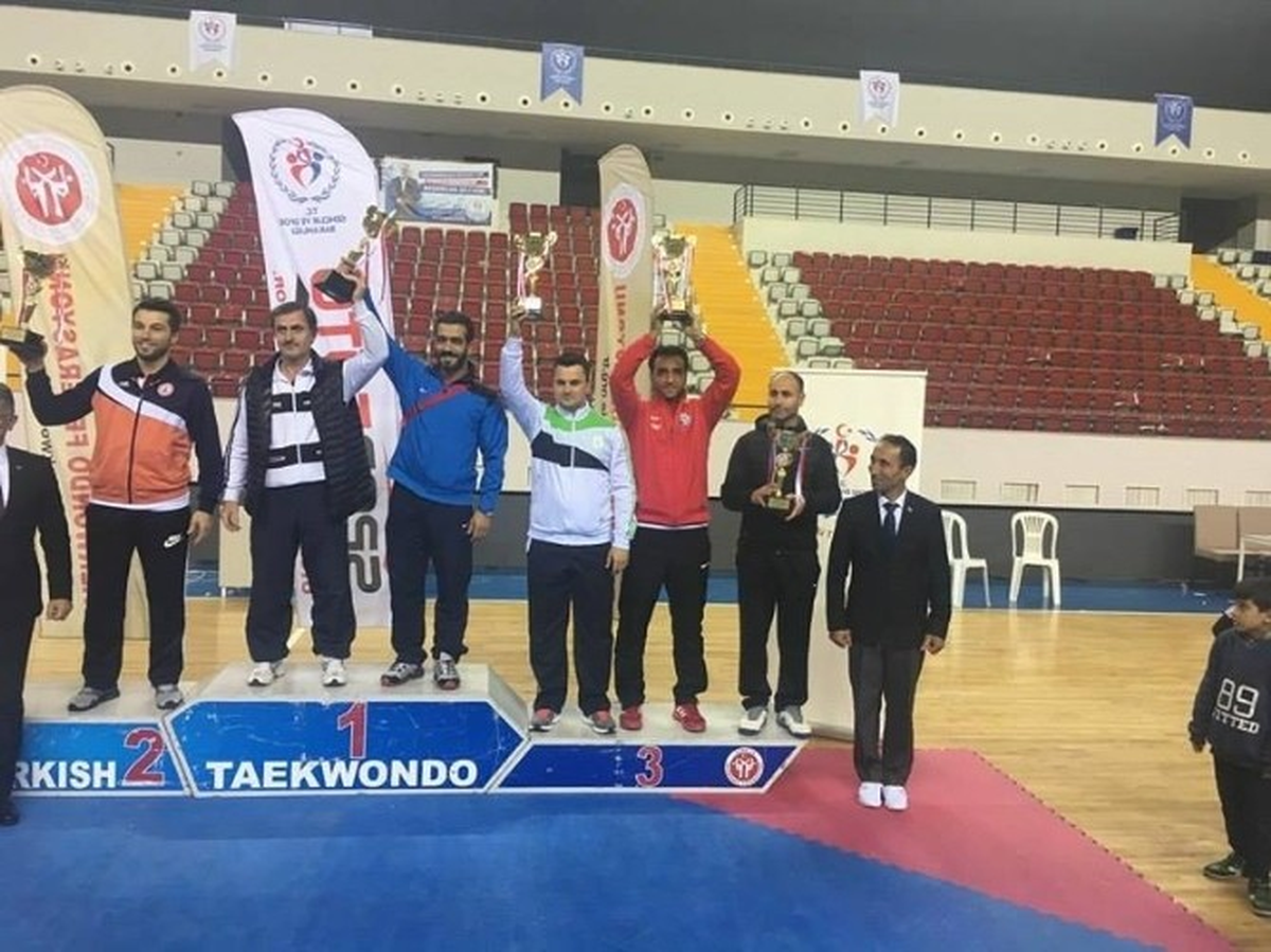 Malatya Büyükşehir Belediyespor Tekvando Takımı Mersin\'de 5\'incilik Elde Etti