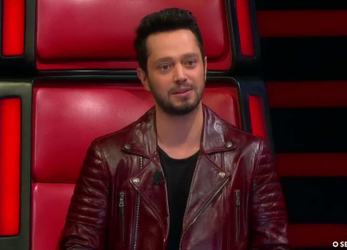 Murat Boz\'un Sesi Neden Kısıldı?